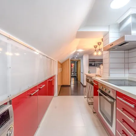 Apartamento Nuevo 8 Minutos Ayuntamiento, 10 Catedral, Wifi Oviedo